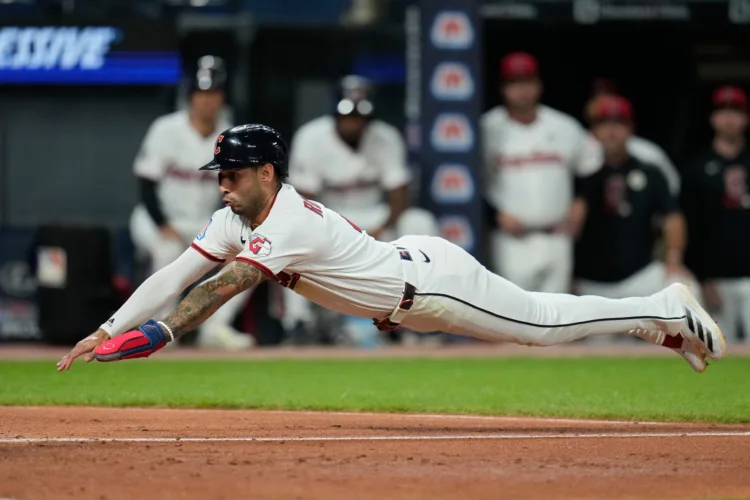 Guardians Rally To Stun White Sox 7-6 And Tighten AL Central